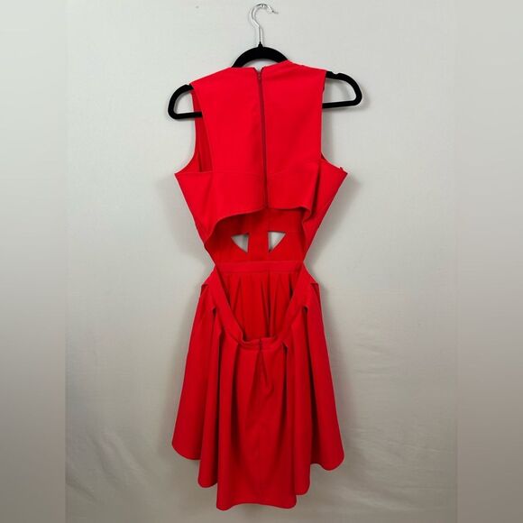 Lovers + Friends Red Cutout Design Party Club Mini Dress Medium - Picture 2 of 7